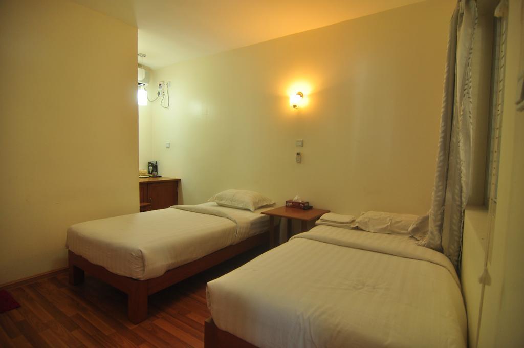 Golden Rose Guest House Old Bagan Ngoại thất bức ảnh